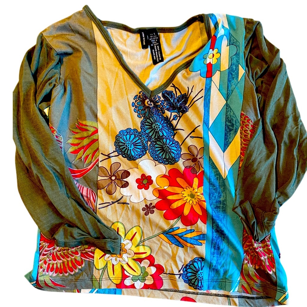 Lynn Ritchie Silk Floral Multicolor V-Neck Top